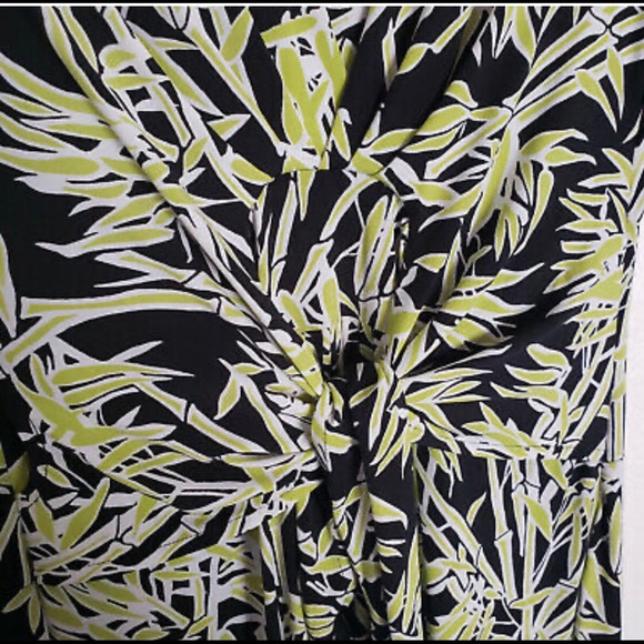 😍 MICHAEL Michael Kors Bamboo Print Pear Green High Low Faux Wrap Dress🎊 - Picture 3 of 11